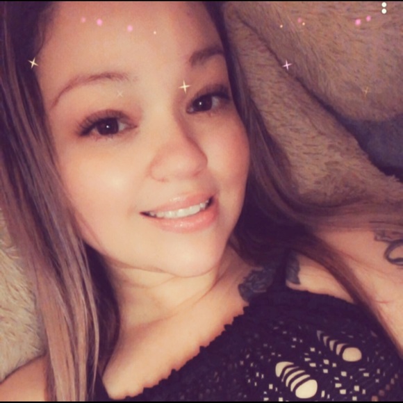 Meet your Posher, Monique - Picture 2 of 2